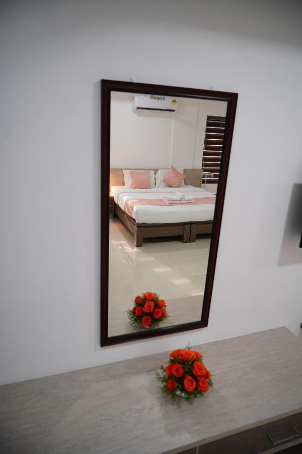 Chandra Inn Kollam Ngoại thất bức ảnh