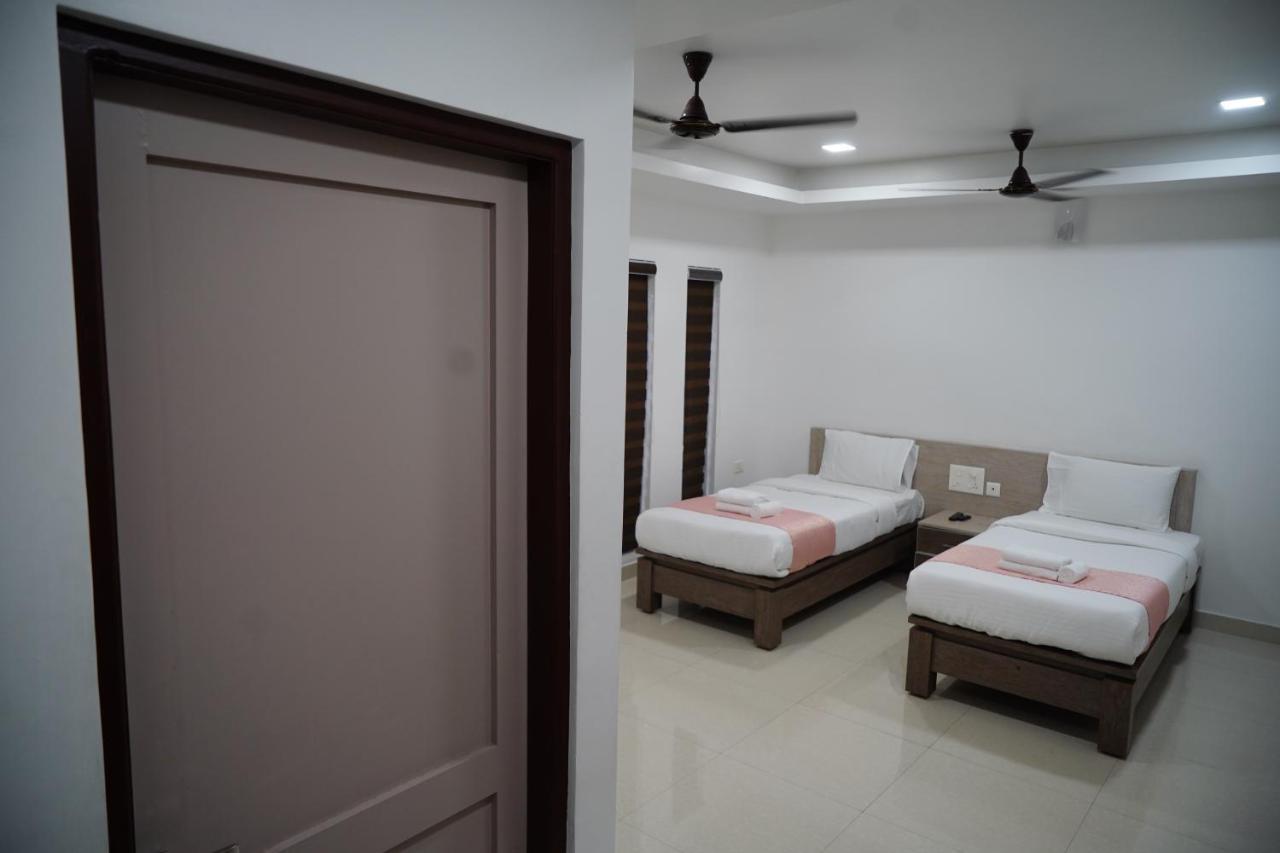 Chandra Inn Kollam Ngoại thất bức ảnh